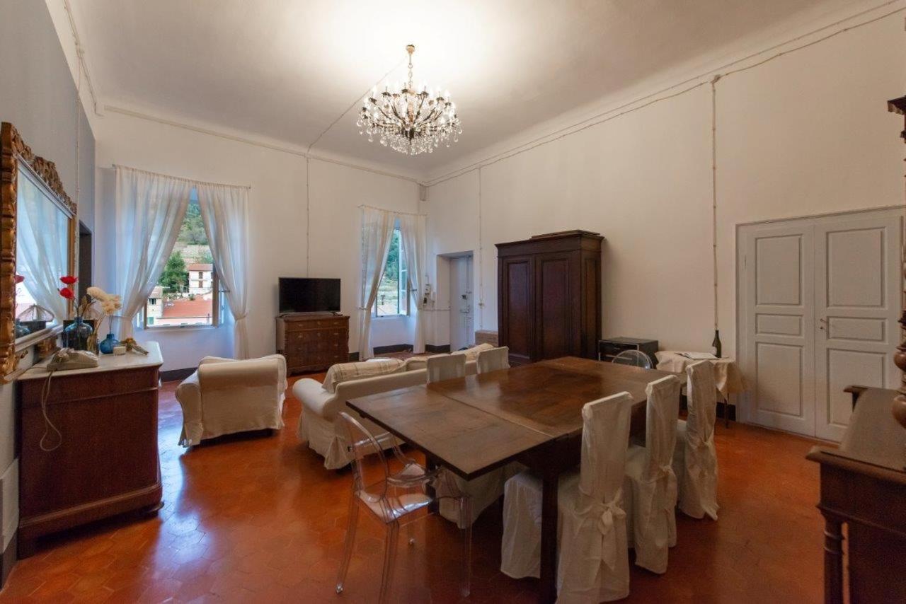 Bed and Breakfast Bb Palazzo Doria Dolcedo Exteriér fotografie